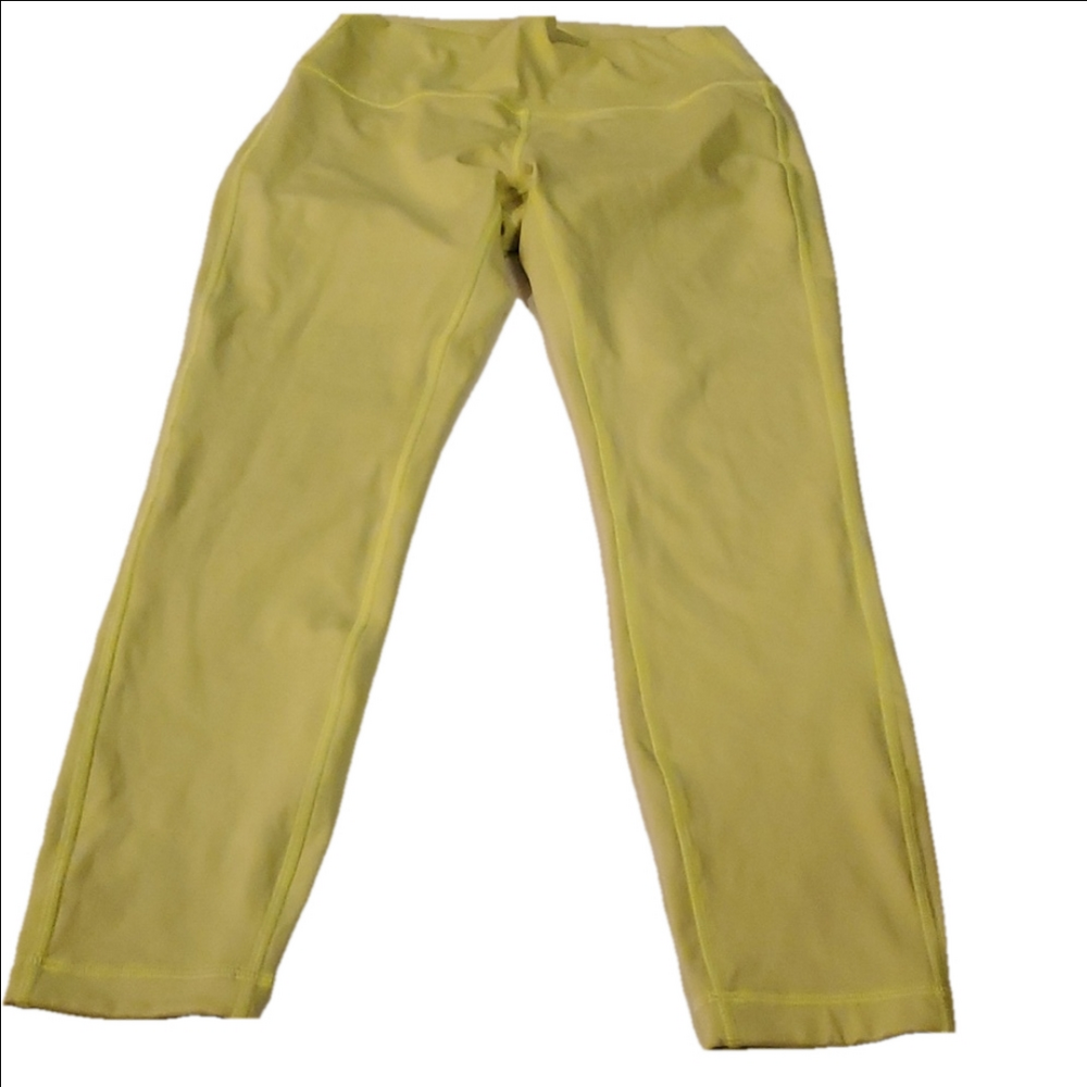 #1174 Lululemon leggings size 6 b1006.